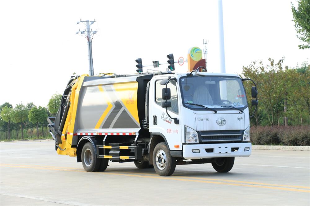 6方壓縮垃圾車-一汽解放國(guó)六6方壓縮式垃圾車廠家價(jià)格