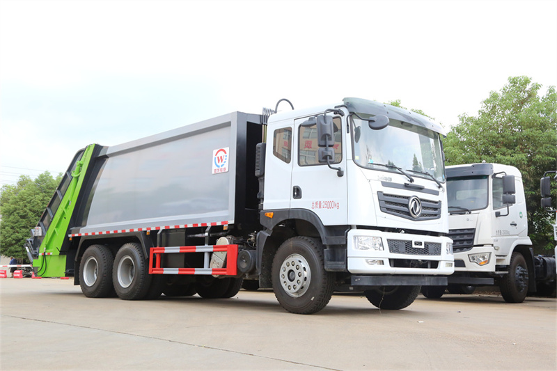 旺龍T5后八輪壓縮式垃圾車，?端高?大?上氣?檔次