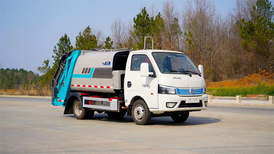 5方東風(fēng)途逸新能源純電動壓縮垃圾車 凱力